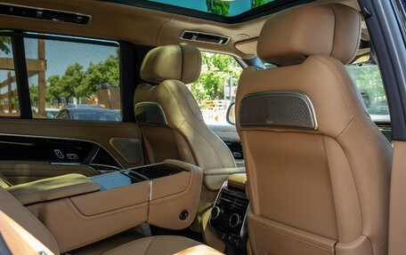 Land Rover Range Rover IV рестайлинг, 2025 год, 17 810 000 рублей, 13 фотография