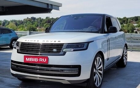 Land Rover Range Rover IV рестайлинг, 2022 год, 17 830 000 рублей, 3 фотография