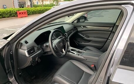 Honda Accord IX рестайлинг, 2022 год, 2 200 000 рублей, 7 фотография