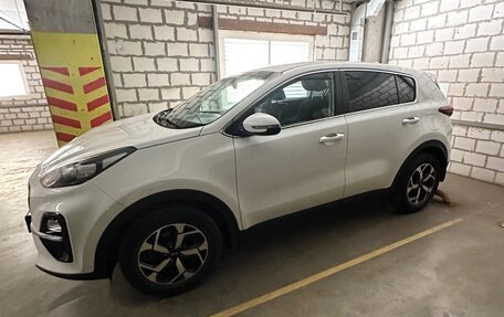 KIA Sportage IV рестайлинг, 2018 год, 2 350 000 рублей, 4 фотография