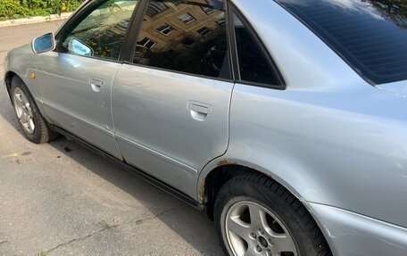 Audi A4, 1998 год, 300 000 рублей, 4 фотография