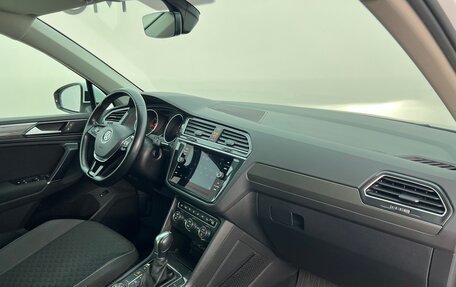 Volkswagen Tiguan II, 2018 год, 2 550 000 рублей, 15 фотография