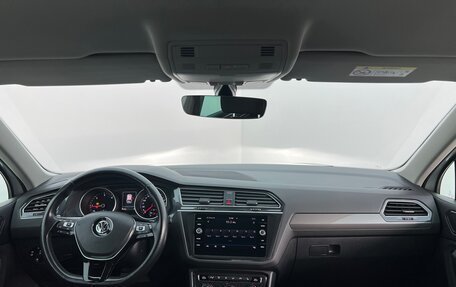 Volkswagen Tiguan II, 2018 год, 2 550 000 рублей, 9 фотография