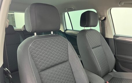 Volkswagen Tiguan II, 2018 год, 2 550 000 рублей, 16 фотография