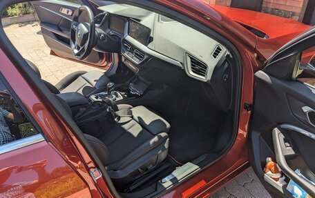 BMW 1 серия, 2020 год, 3 400 000 рублей, 12 фотография