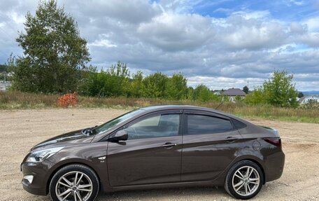 Hyundai Solaris II рестайлинг, 2015 год, 1 300 000 рублей, 2 фотография