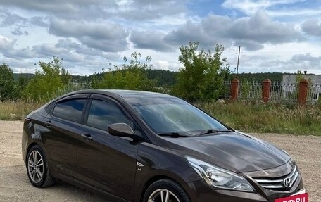 Hyundai Solaris II рестайлинг, 2015 год, 1 300 000 рублей, 4 фотография