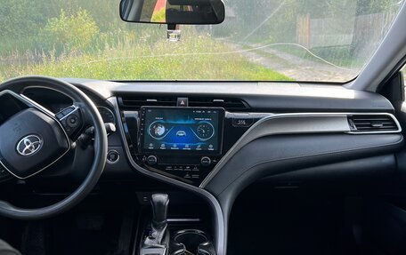 Toyota Camry, 2019 год, 2 500 000 рублей, 7 фотография