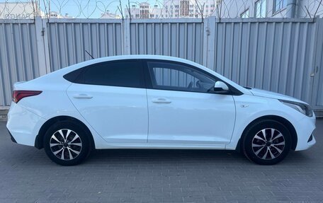 Hyundai Solaris II рестайлинг, 2018 год, 1 239 000 рублей, 6 фотография