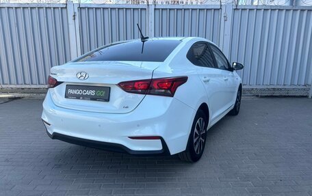 Hyundai Solaris II рестайлинг, 2018 год, 1 239 000 рублей, 8 фотография