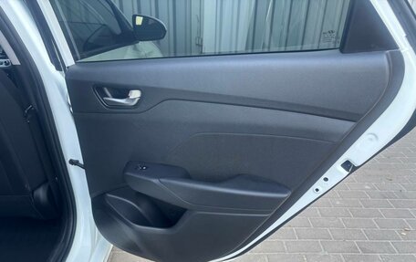Hyundai Solaris II рестайлинг, 2018 год, 1 239 000 рублей, 16 фотография