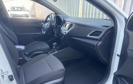 Hyundai Solaris II рестайлинг, 2018 год, 1 239 000 рублей, 12 фотография