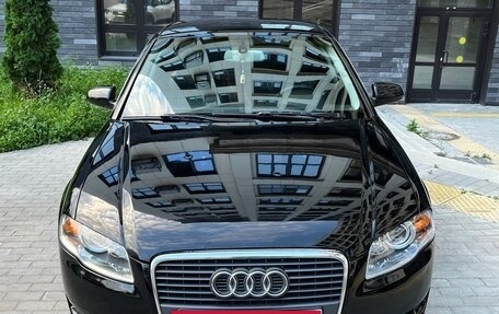 Audi A4, 2004 год, 590 000 рублей, 4 фотография