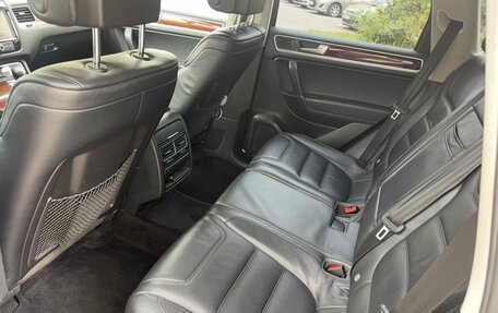 Volkswagen Touareg III, 2012 год, 2 500 000 рублей, 14 фотография