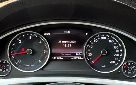 Volkswagen Touareg III, 2012 год, 2 300 000 рублей, 8 фотография