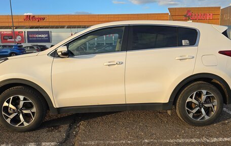 KIA Sportage IV рестайлинг, 2020 год, 2 049 000 рублей, 3 фотография