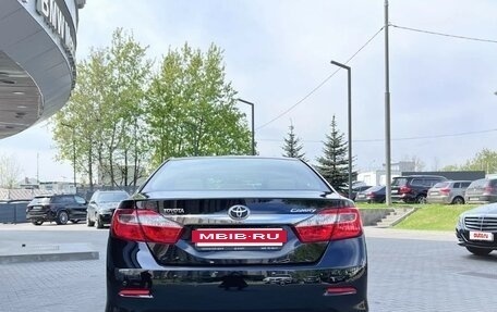 Toyota Camry, 2014 год, 1 550 000 рублей, 2 фотография
