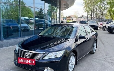 Toyota Camry, 2014 год, 1 550 000 рублей, 6 фотография