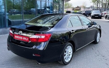 Toyota Camry, 2014 год, 1 550 000 рублей, 7 фотография