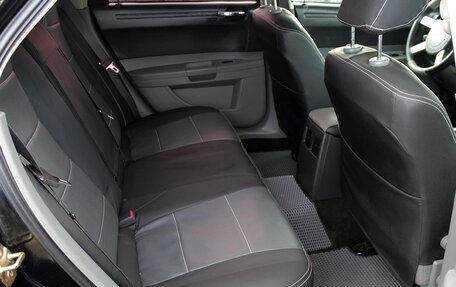 Chrysler 300C II, 2005 год, 650 000 рублей, 12 фотография