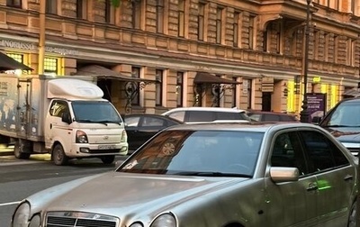 Mercedes-Benz E-Класс, 1995 год, 235 000 рублей, 1 фотография