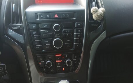 Opel Astra J, 2013 год, 1 050 000 рублей, 7 фотография