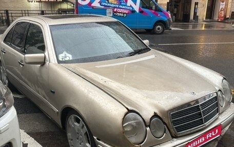 Mercedes-Benz E-Класс, 1995 год, 235 000 рублей, 2 фотография