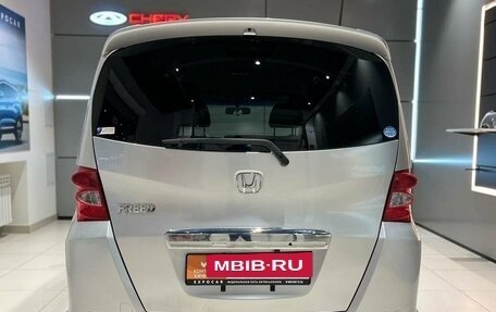 Honda Freed I, 2011 год, 847 000 рублей, 4 фотография