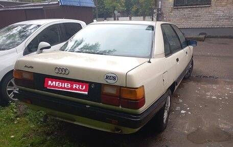 Audi 100, 1988 год, 240 000 рублей, 1 фотография