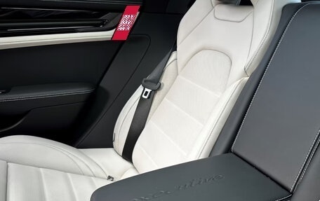 Porsche Panamera, 2025 год, 25 000 000 рублей, 27 фотография