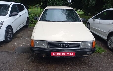Audi 100, 1988 год, 240 000 рублей, 3 фотография
