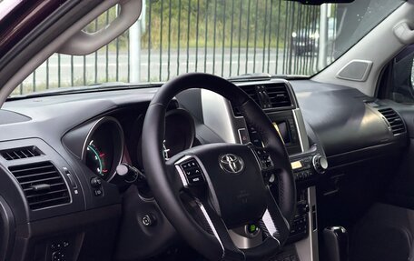 Toyota Land Cruiser Prado 150 рестайлинг 2, 2012 год, 2 899 000 рублей, 8 фотография