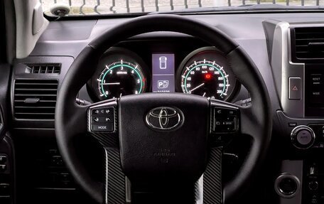 Toyota Land Cruiser Prado 150 рестайлинг 2, 2012 год, 2 899 000 рублей, 12 фотография