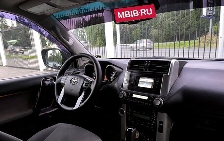 Toyota Land Cruiser Prado 150 рестайлинг 2, 2012 год, 2 899 000 рублей, 9 фотография