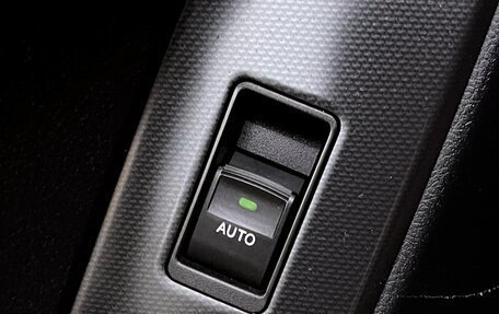 Toyota Land Cruiser Prado 150 рестайлинг 2, 2012 год, 2 899 000 рублей, 23 фотография