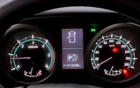 Toyota Land Cruiser Prado 150 рестайлинг 2, 2012 год, 2 899 000 рублей, 29 фотография