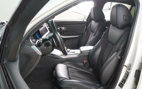 BMW 3 серия, 2019 год, 3 780 000 рублей, 10 фотография