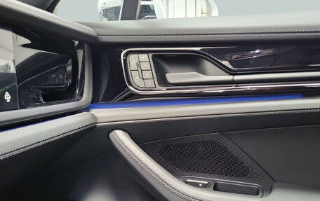 Porsche Panamera, 2025 год, 15 000 000 рублей, 19 фотография