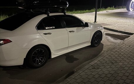 Honda Accord VIII рестайлинг, 2010 год, 1 900 000 рублей, 10 фотография