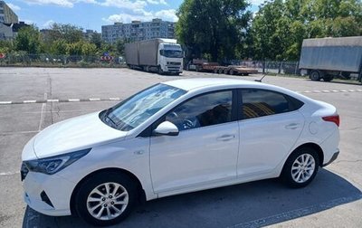Hyundai Solaris II рестайлинг, 2021 год, 1 740 000 рублей, 1 фотография