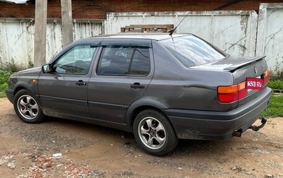 Volkswagen Vento, 1991 год, 160 000 рублей, 1 фотография
