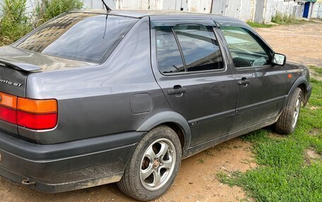Volkswagen Vento, 1991 год, 160 000 рублей, 3 фотография