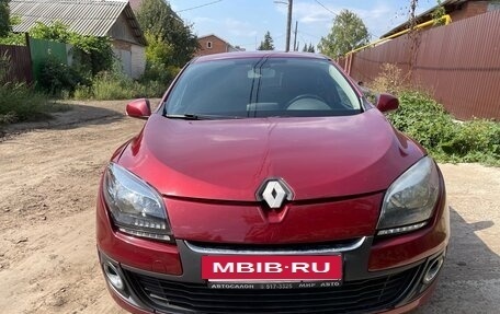 Renault Megane III, 2014 год, 680 000 рублей, 2 фотография