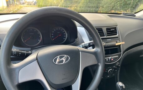 Hyundai Solaris II рестайлинг, 2014 год, 1 150 000 рублей, 11 фотография