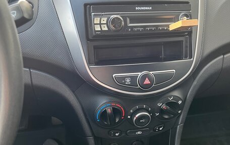 Hyundai Solaris II рестайлинг, 2014 год, 1 150 000 рублей, 12 фотография