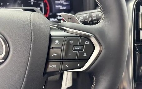 Lexus LX, 2025 год, 16 000 000 рублей, 13 фотография