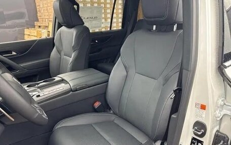Lexus LX, 2025 год, 16 000 000 рублей, 16 фотография