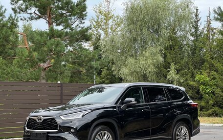 Toyota Highlander, 2025 год, 4 950 000 рублей, 2 фотография