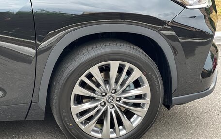 Toyota Highlander, 2025 год, 4 950 000 рублей, 30 фотография
