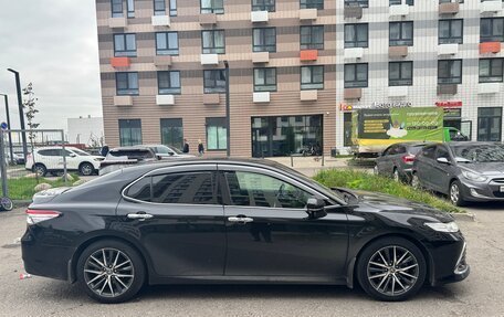 Toyota Camry, 2022 год, 4 550 000 рублей, 2 фотография